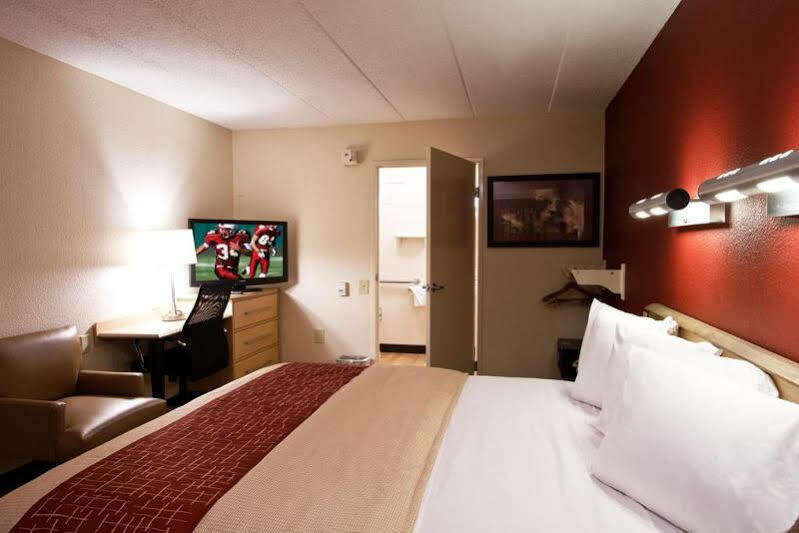 Red Roof Inn Detroit - Dearborn-Greenfield Village Dış mekan fotoğraf